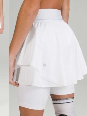 Lululemon Court Rival High Rise Tennis Skirt White - Size 6